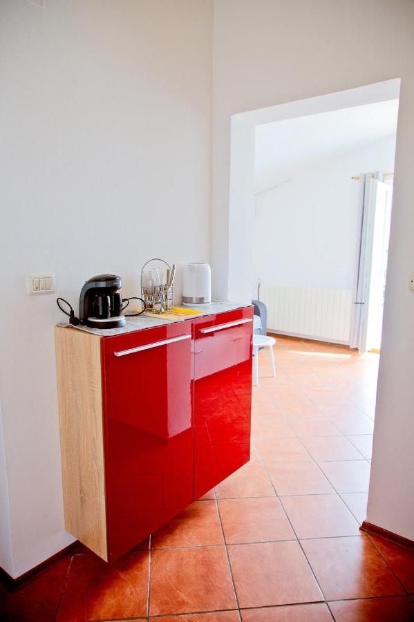 דירות Loborika Apartmans Dina And Hana Radeki Polje 50 מראה חיצוני תמונה